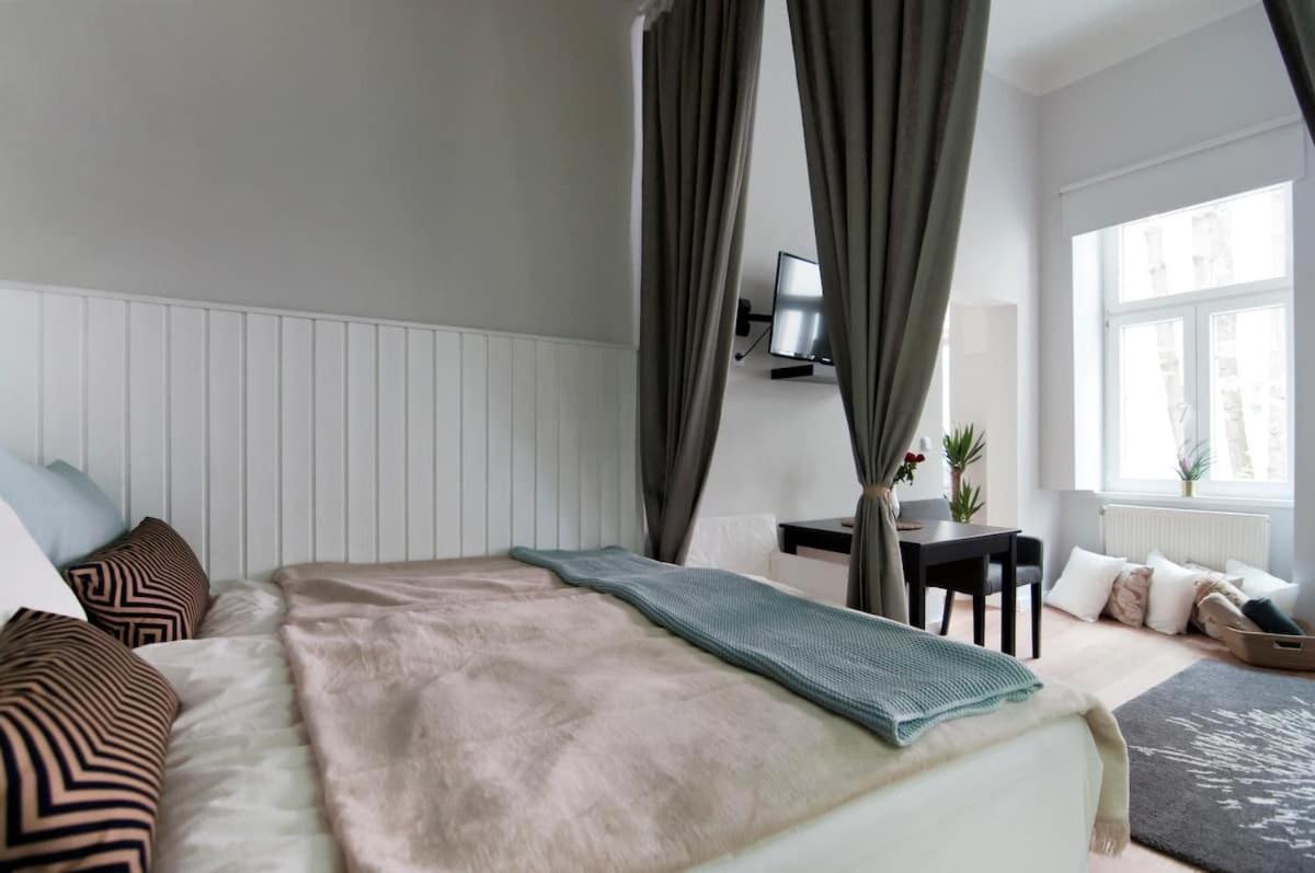 ⍟Luxurious And Bright⍟ 5 Min Walk To City Center Appartamento Vienna Esterno foto
