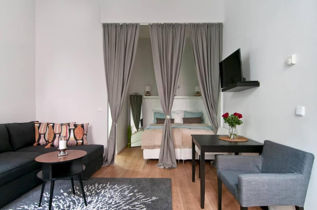 ⍟Luxurious And Bright⍟ 5 Min Walk To City Center Appartamento Vienna Esterno foto